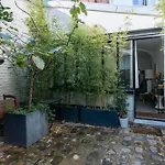 Stylish 1Bd Loft Canal Saint-Martin!