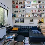 Stylish 1Bd Loft Canal Saint-Martin!