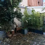 Stylish 1Bd Loft Canal Saint-Martin!
