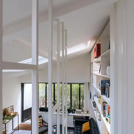 Stylish 1bd Loft Canal Saint-martin! Parigi